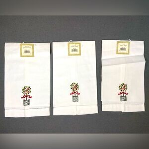 Holiday Guest Towels for Hand Boxwood Topiary embroidered New with Tag NWT‎